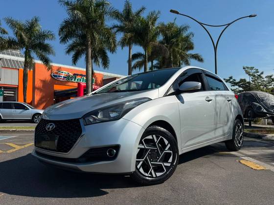 HYUNDAI HB20 1.0 COMFORT 12V FLEX 4P MANUAL HYUNDAI HB20 1.0 COMFORT 12V FLEX 4P MANUAL